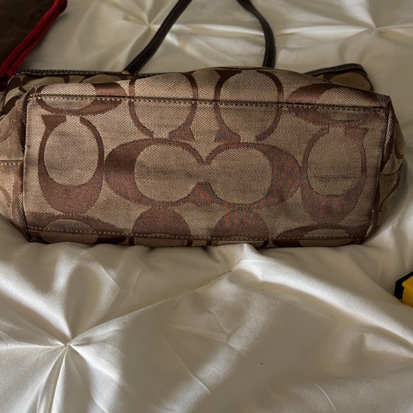 Coach Brown and Tan Signature Tote - Picture 5 of 8
